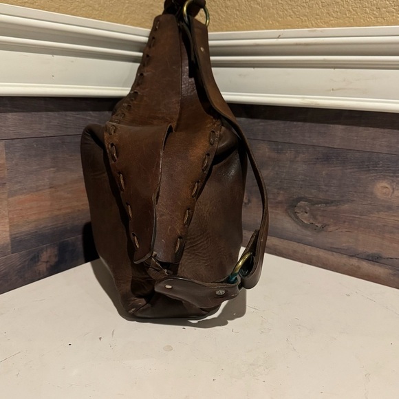 Vintage handmade Leather 70s Bag Fold Over Top Bohemian Metal Hardware - Picture 3 of 7